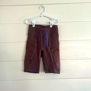 Lululemon Cargo Super High Rise Hiking Shorts 8” (mauve - 2)